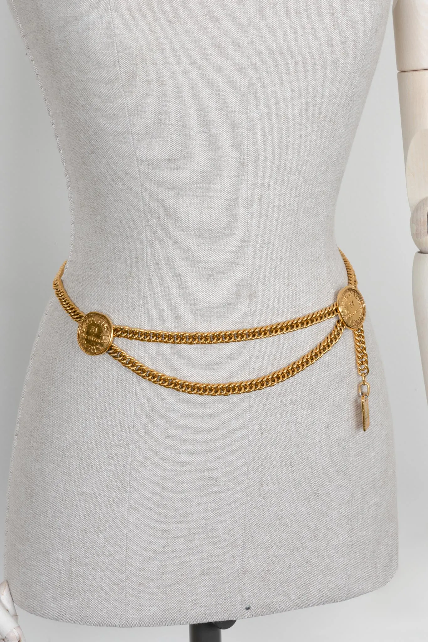 CHANEL Rue Cambon Chain Belt Gold