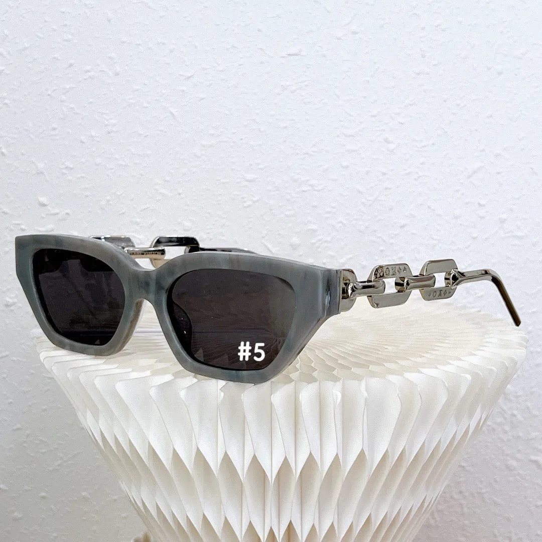 JW602 LB Edge Cat Eye Sunglasses / 54x19x145mm