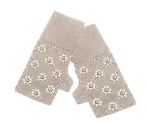 Mitchie's Fingerless Gloves Flower Bead Pattern