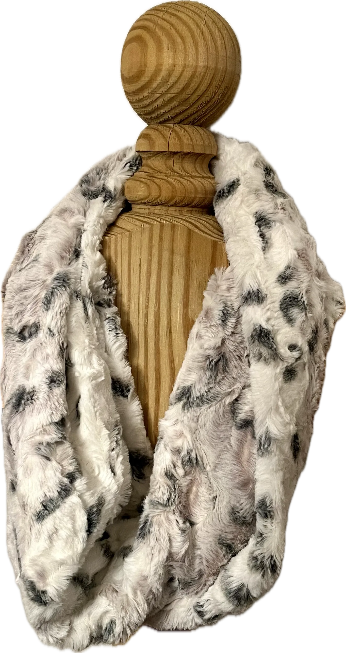 Snowy Owl Alloy Infinity Scarf